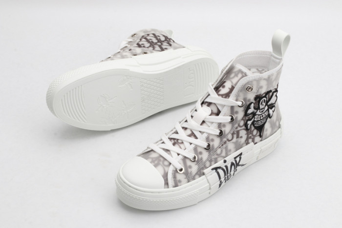 DR B23 OBLIQUE HIGH TOP SNEAKER
