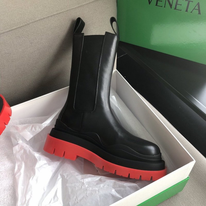 Bo*te*ga ve*ne*ta sneaker