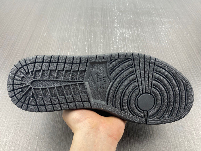 Travis Scott x Air Jordan 1 Low OG DM7866-001