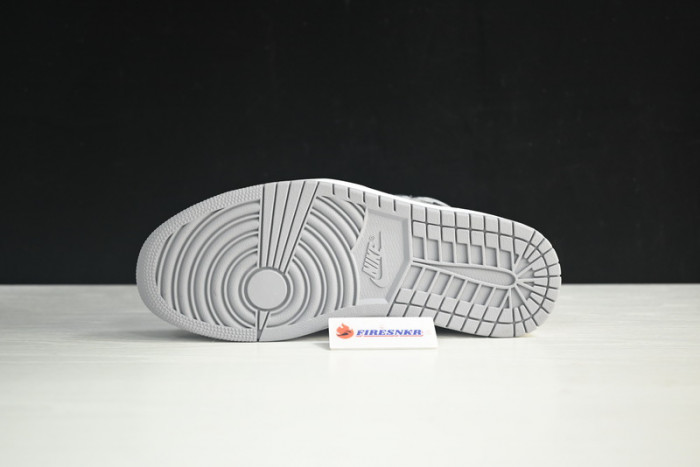 Air Jordan 1 High OG Rebellionaire 555088-036