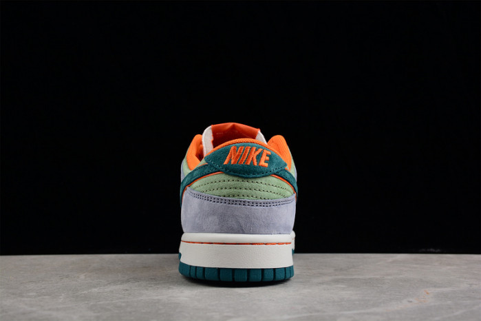 NIKE Katsuhiro x Nk SB Dunk Low "Steamboy OST" LF0039-017