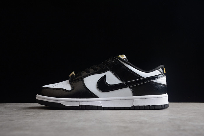 NIKE DUNK LOW "WORLD CHAMP" DR9511-100