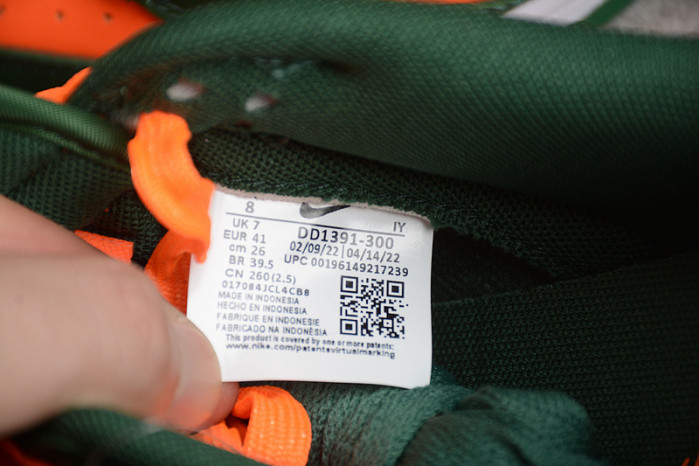 NIKE DUNK LOW “MIAMI HURRICANES” DD1391-300