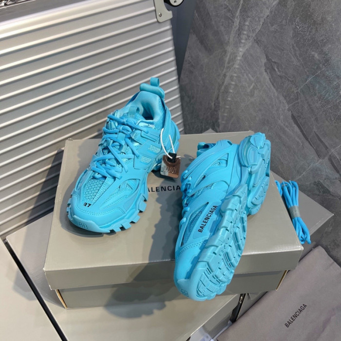 BL Track Sneaker R52