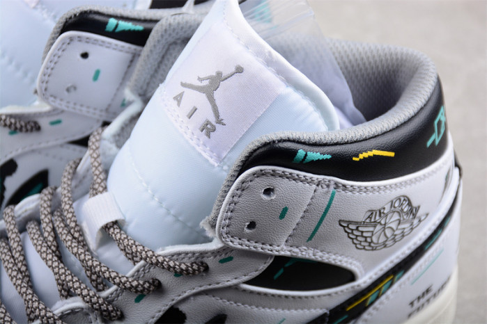 AIR JORDAN 1 MID 554724-135