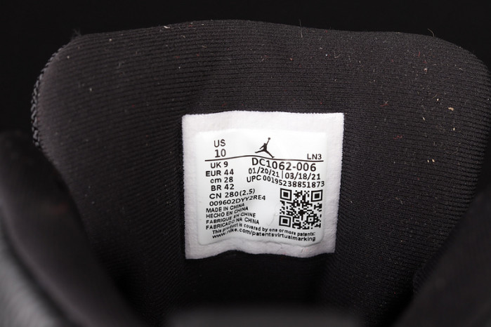 Air Jordan 12 Utility Black DC1062-006