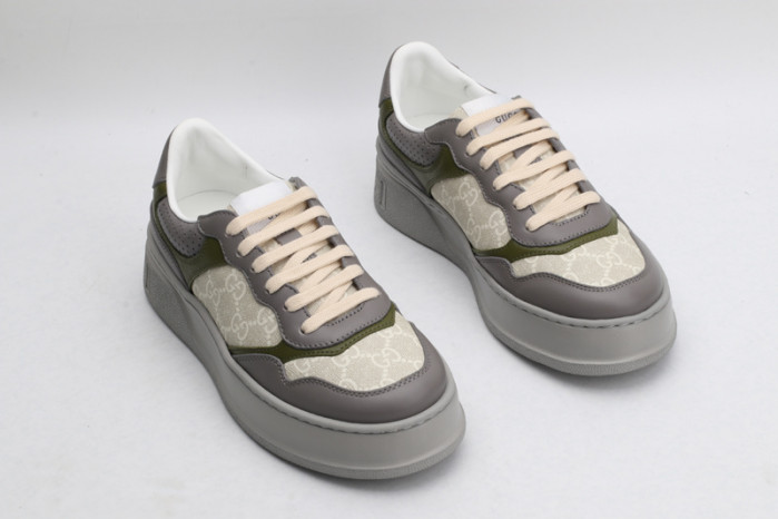 GC LOW-TOP SNEAKER