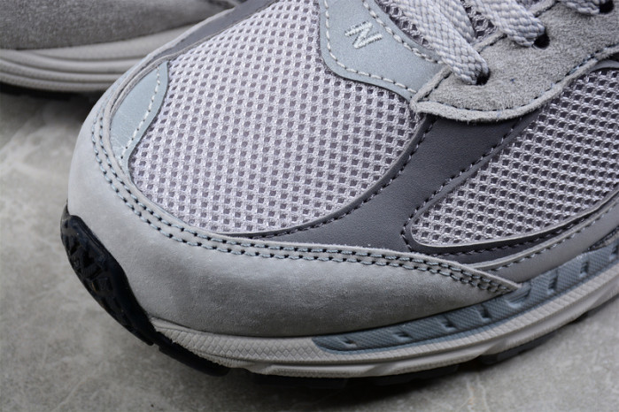 New Balance 2002 M2002RO